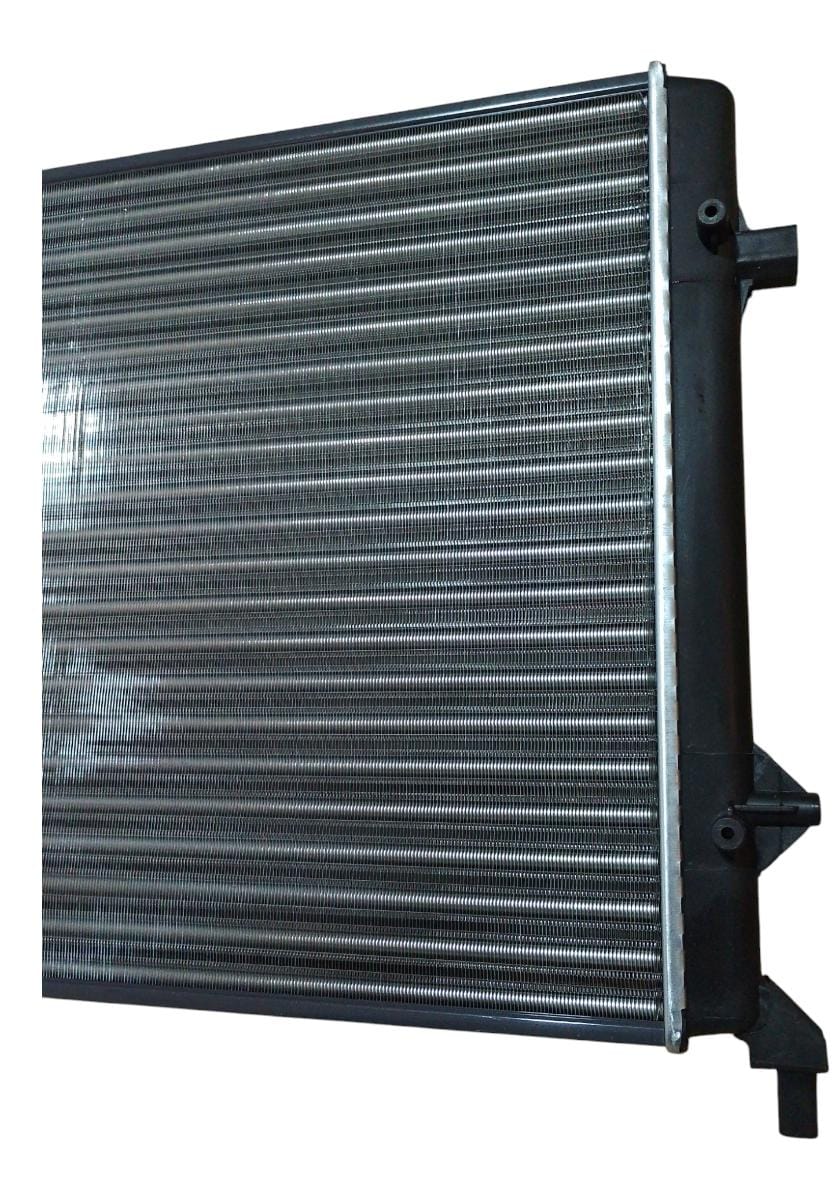 Radiador Volkswagen Bora 2005 Al 2010 2,0L